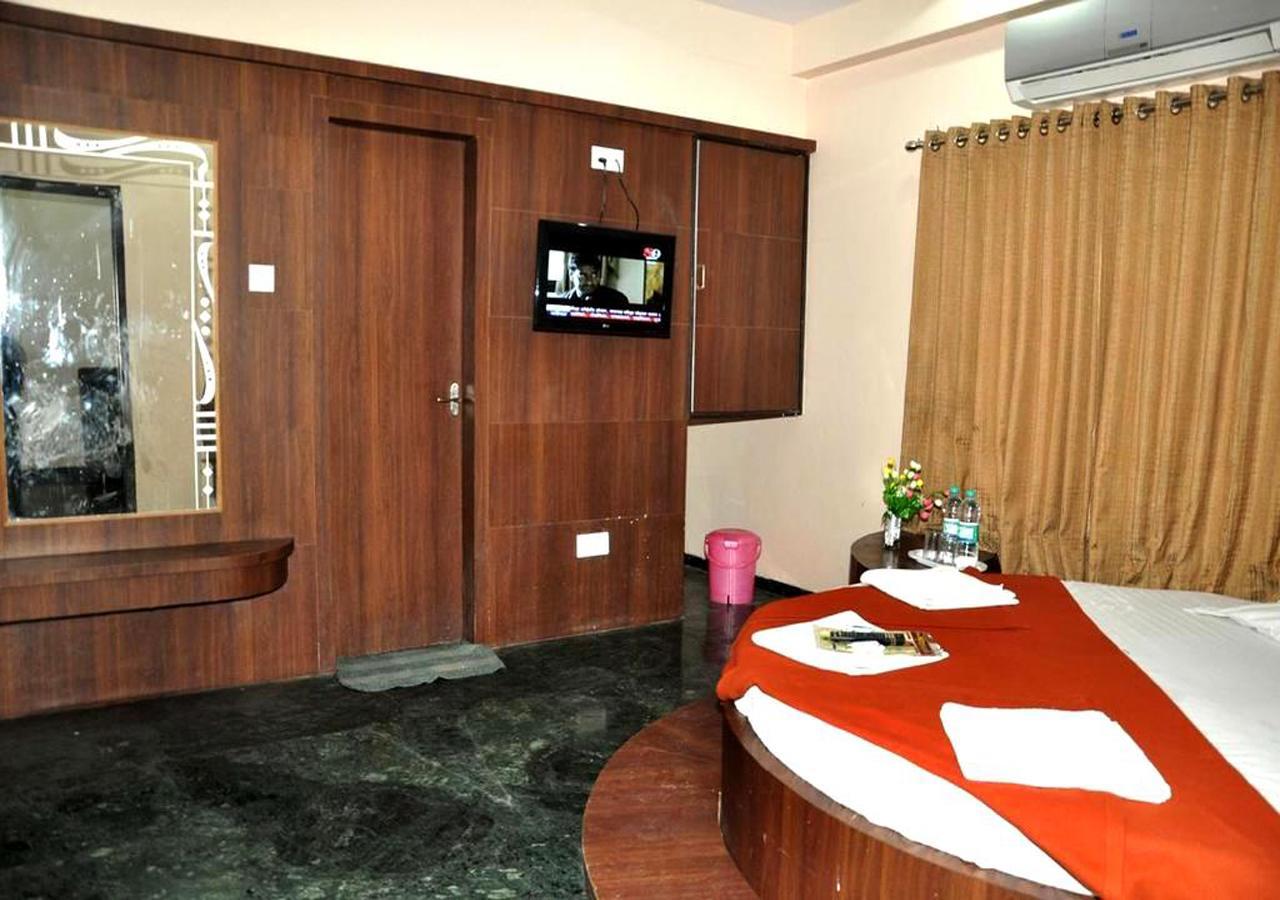 Hotel Three G Shirdi Buitenkant foto