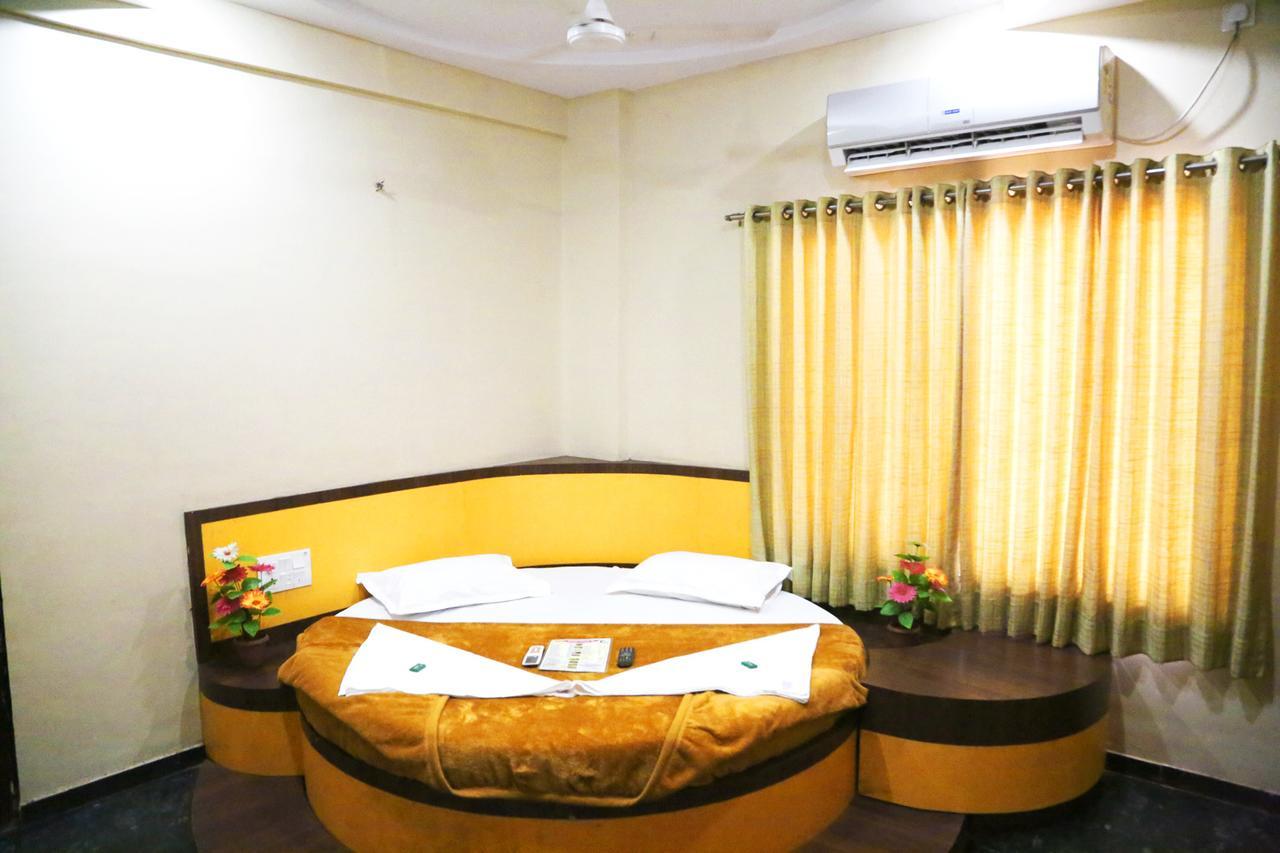 Hotel Three G Shirdi Buitenkant foto